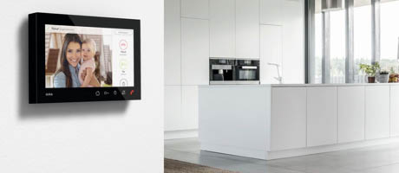 Gira Wohnungsstation bei Elektrotechnik Härning GmbH & Co. KG in Weiherhammer