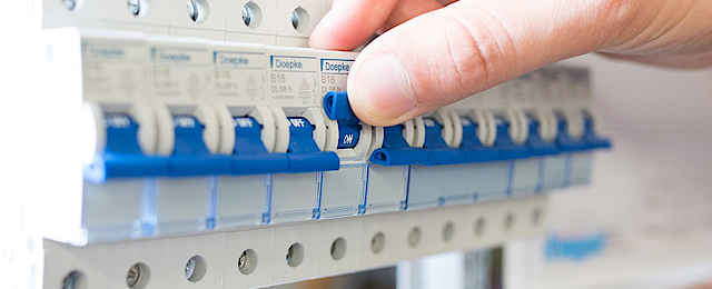 Schalt­schrank­bau bei Elektrotechnik Härning in Weiherhammer