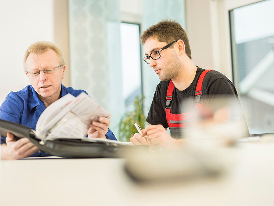 C F021889 bei Elektrotechnik Härning in Weiherhammer